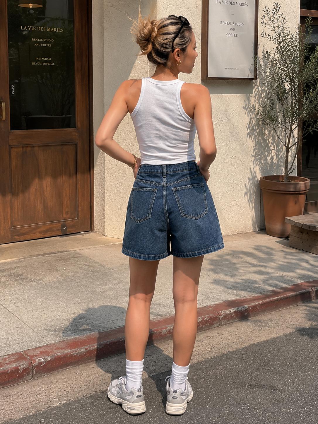 Women's Loose Fit Ripped Casual Denim Mini Shorts - Image 2